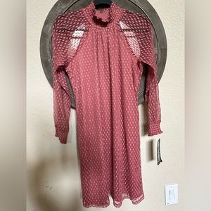 Nina Leonard Women’s Rouge Pink Lace Dress. Size medium. New with tag!